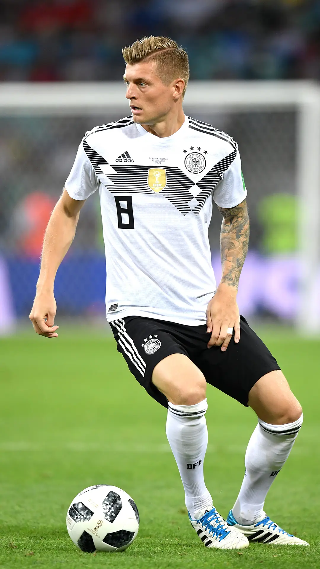 中场教授克罗斯