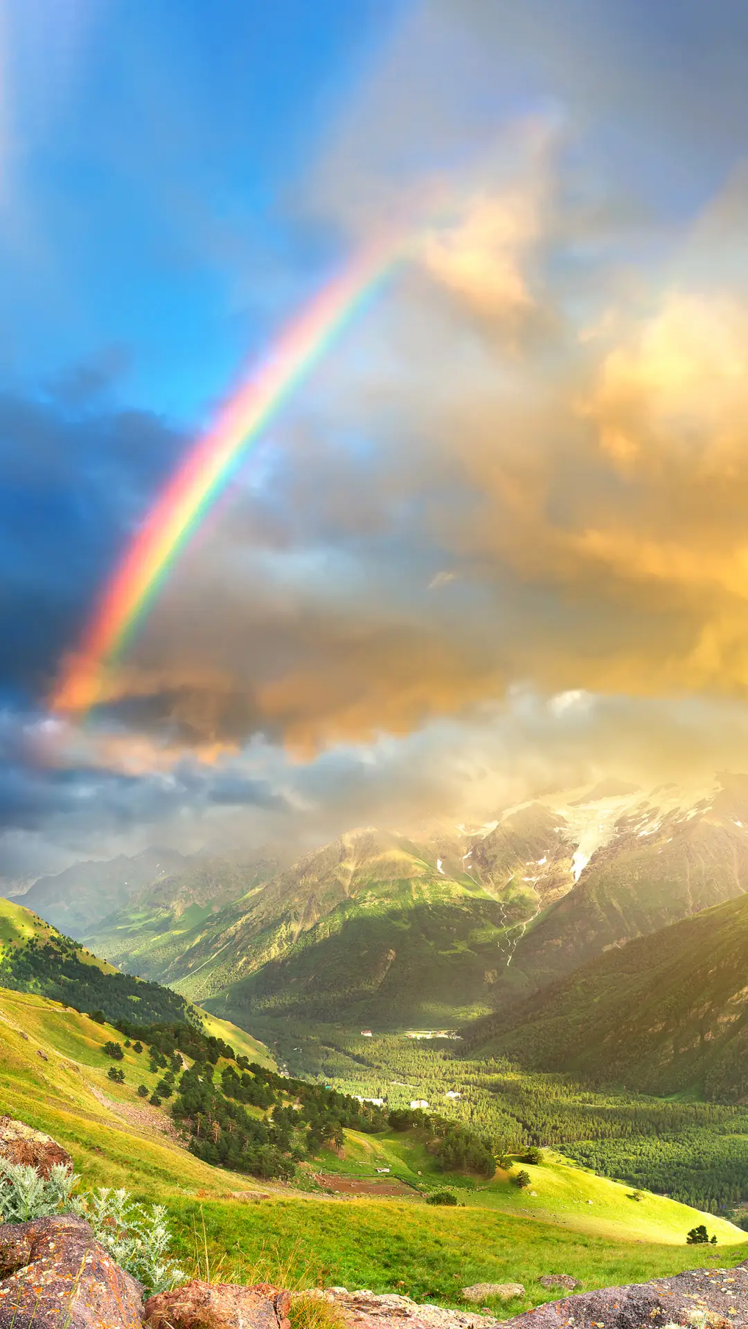 绚丽的彩虹壁纸-锐景创意