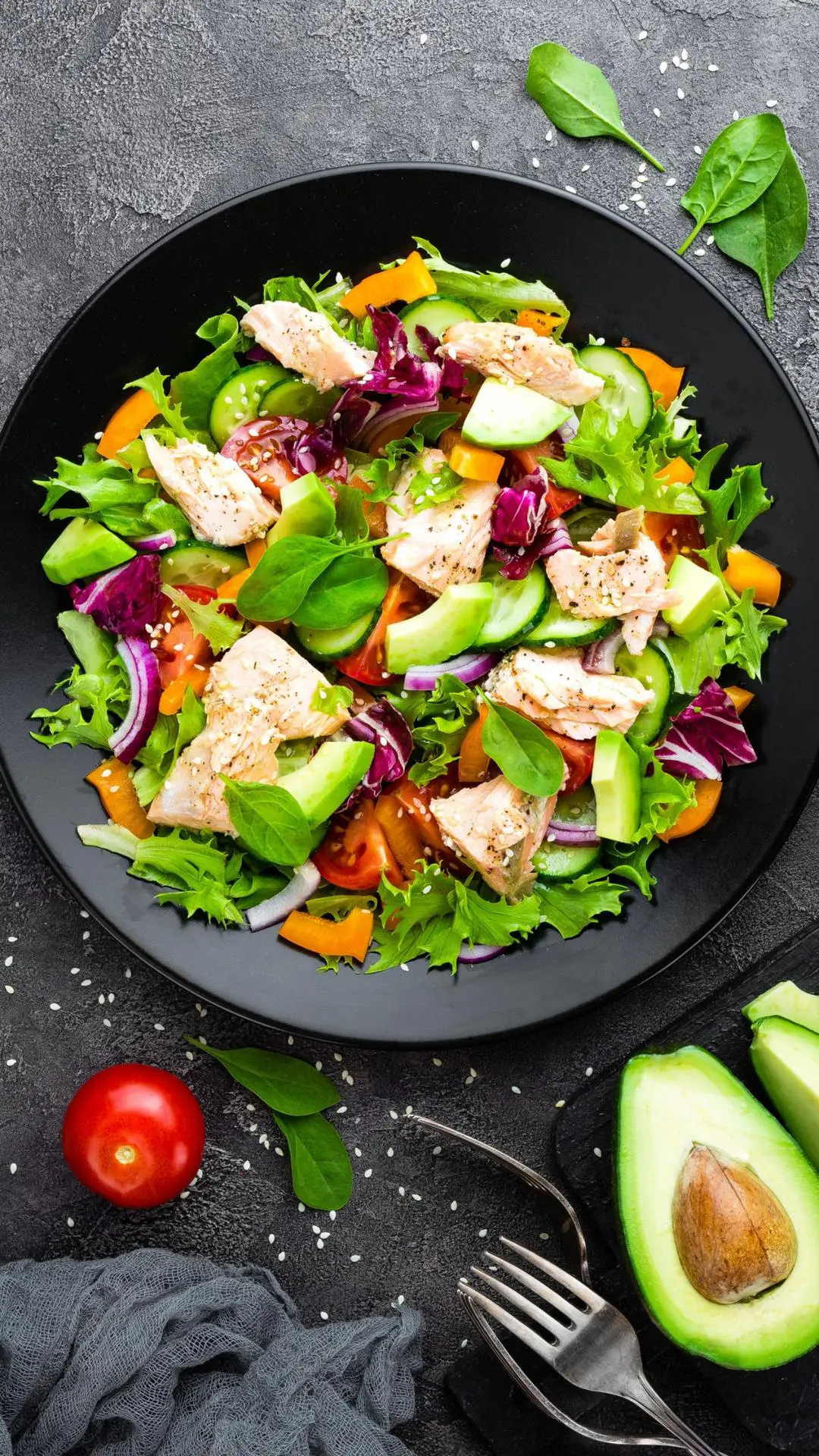 鲑鱼遇上蔬菜沙拉