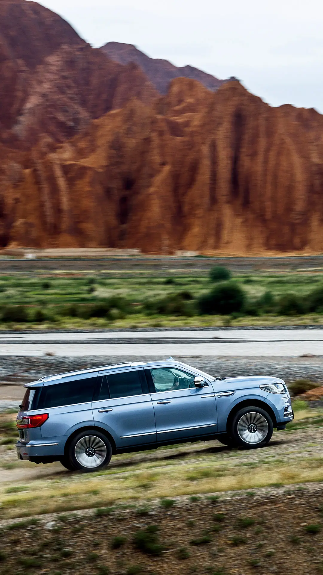 “领航”独库公路