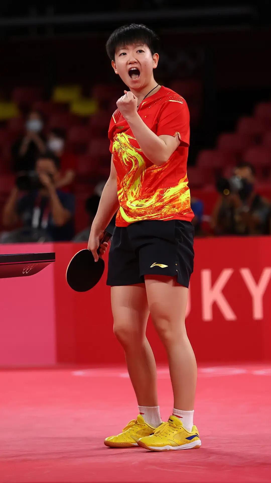 国乒女团强势摘金